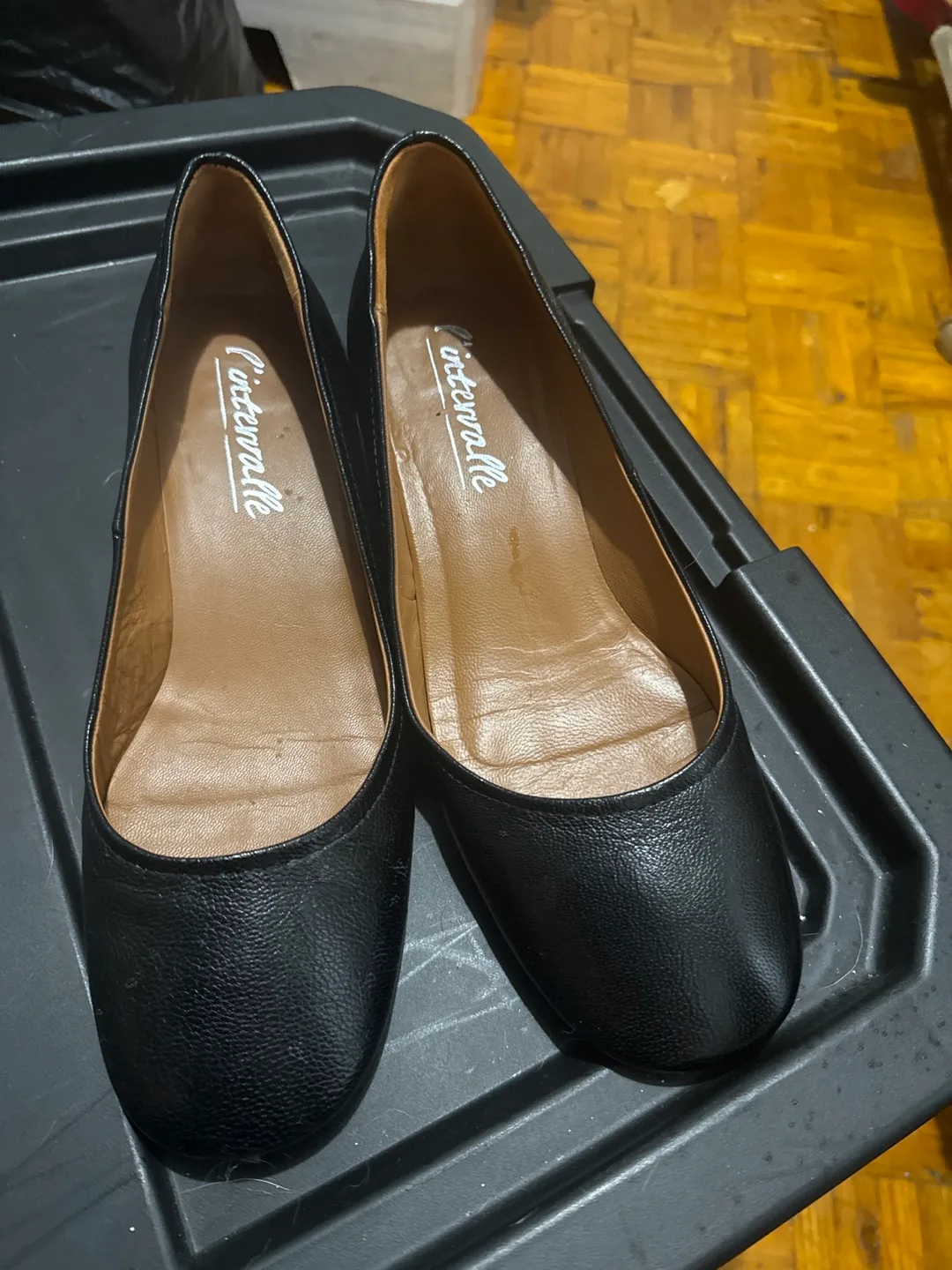 Shoes 9 thumbnail