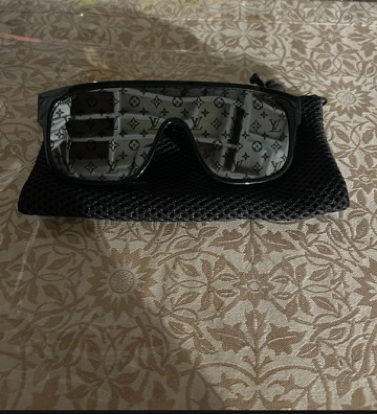 Lv Monogram unisex Sunglasses!!!!!