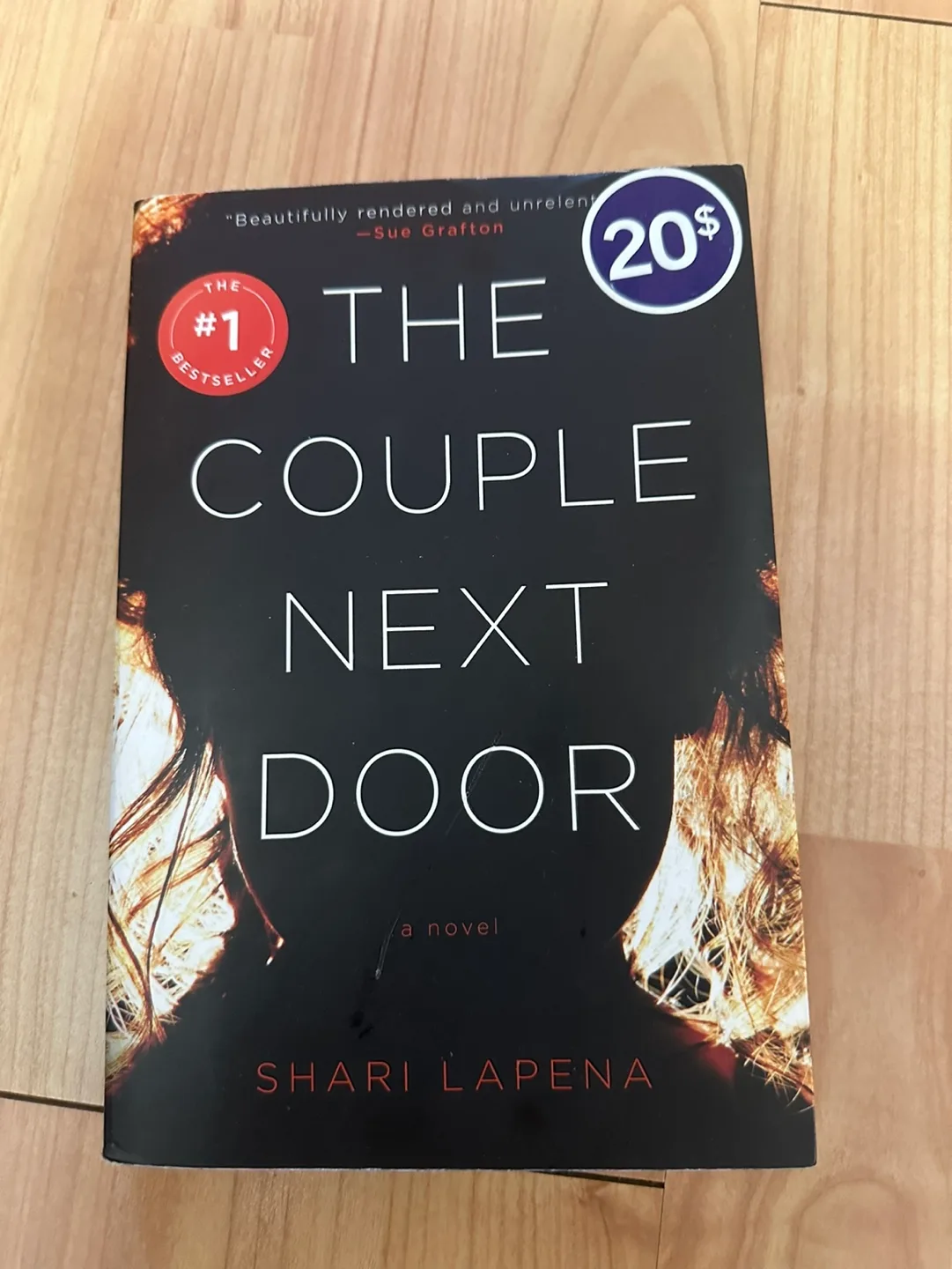 The Couple Next Door - Shari Lapena thumbnail