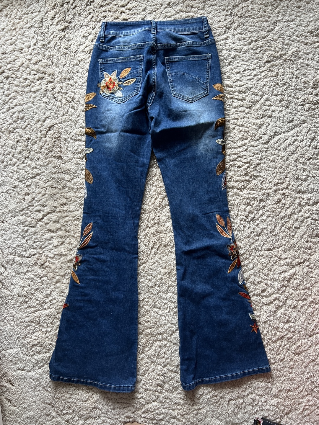 Floral Embroidered Flare Jeans - 4 pairs - photo 5