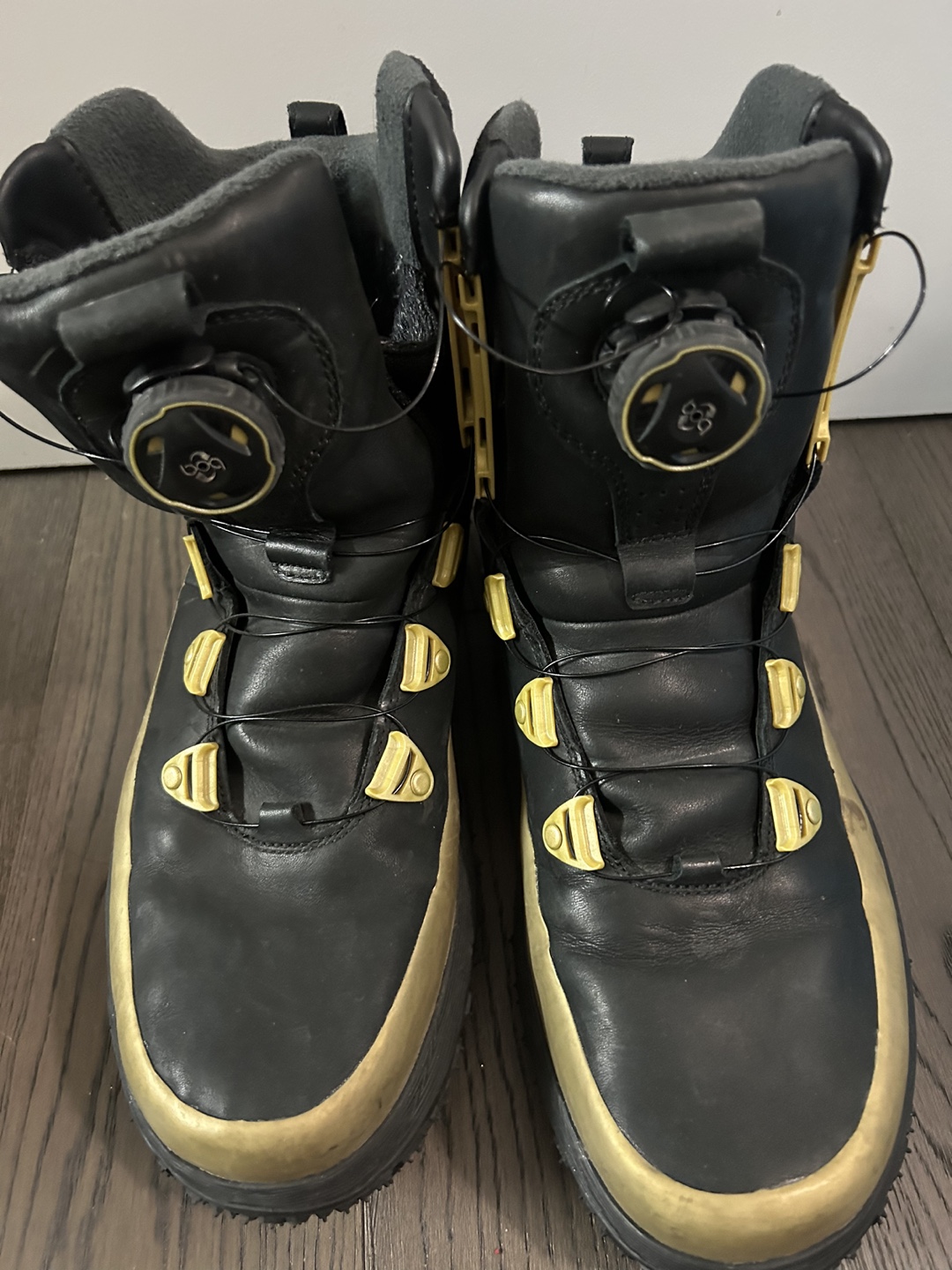 Under Armour Men's Black and Gold Hiking Boots