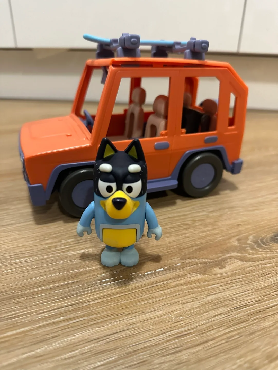 Bluey Family Cruiser with ‘Dad’ - Excellent Condition thumbnail