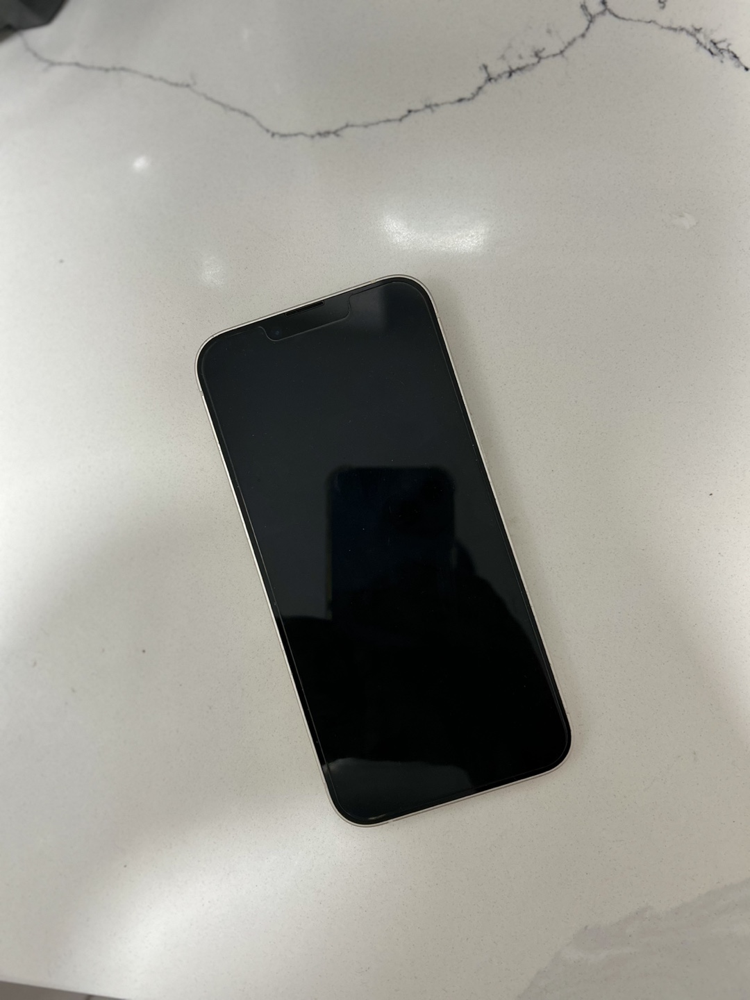 iPhone 14 (White)