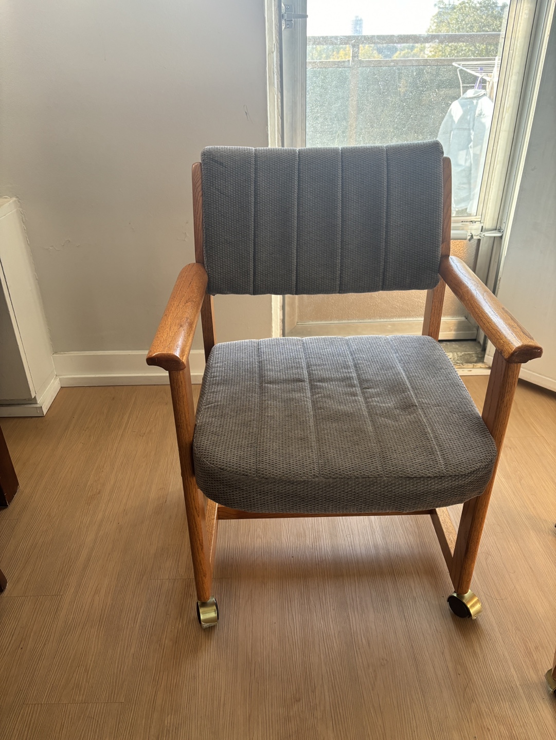 Set of 2 Mid Century Modern Rolling Armchairs - photo 3