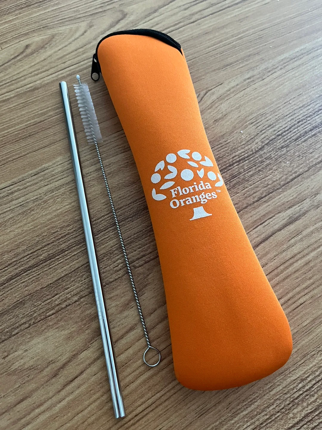 Stainless Steel Reusable Straw with Cleaning Brush and Case thumbnail