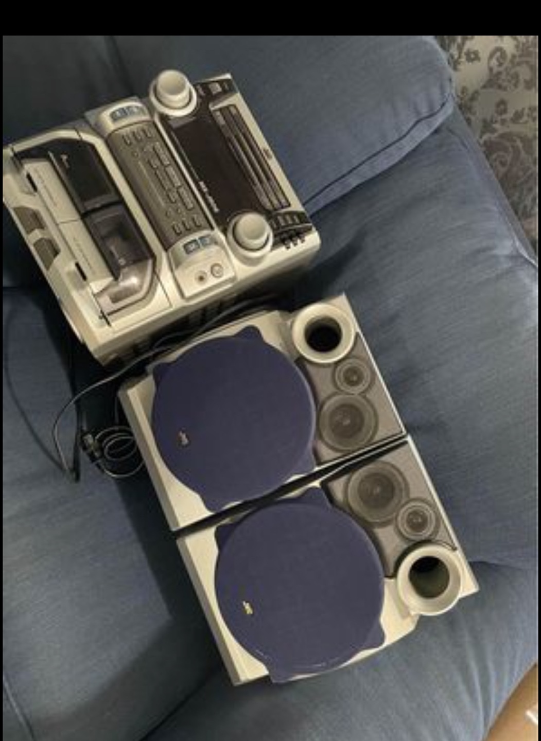 Sony Stereo System with Speakers
