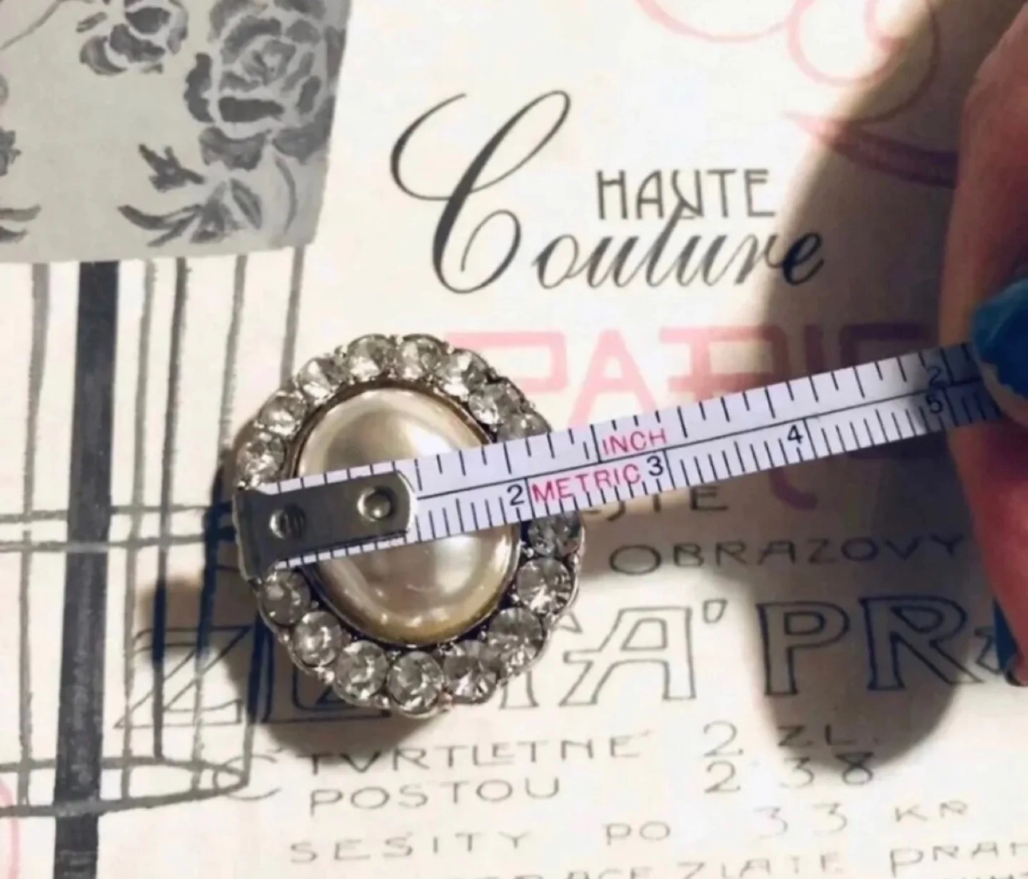 Vintage Faux Pearl Clip On Earrings image indicator(6)