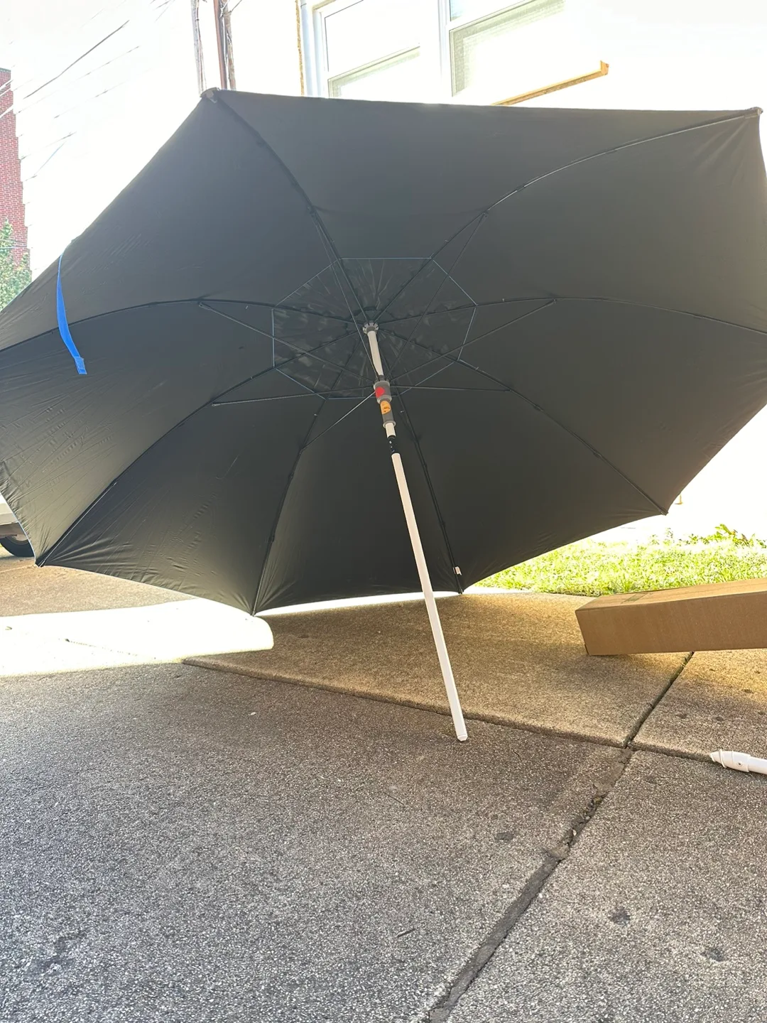 Umbrella with Stand image indicator(3)