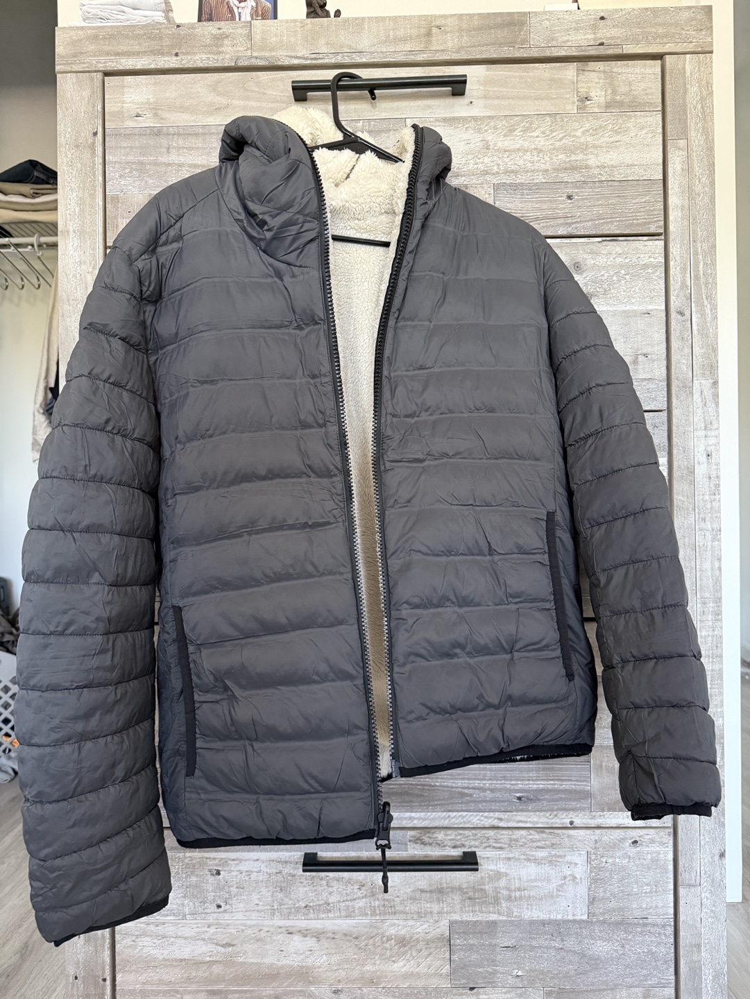 Reversible DKNY Puffer Jacket - photo 3