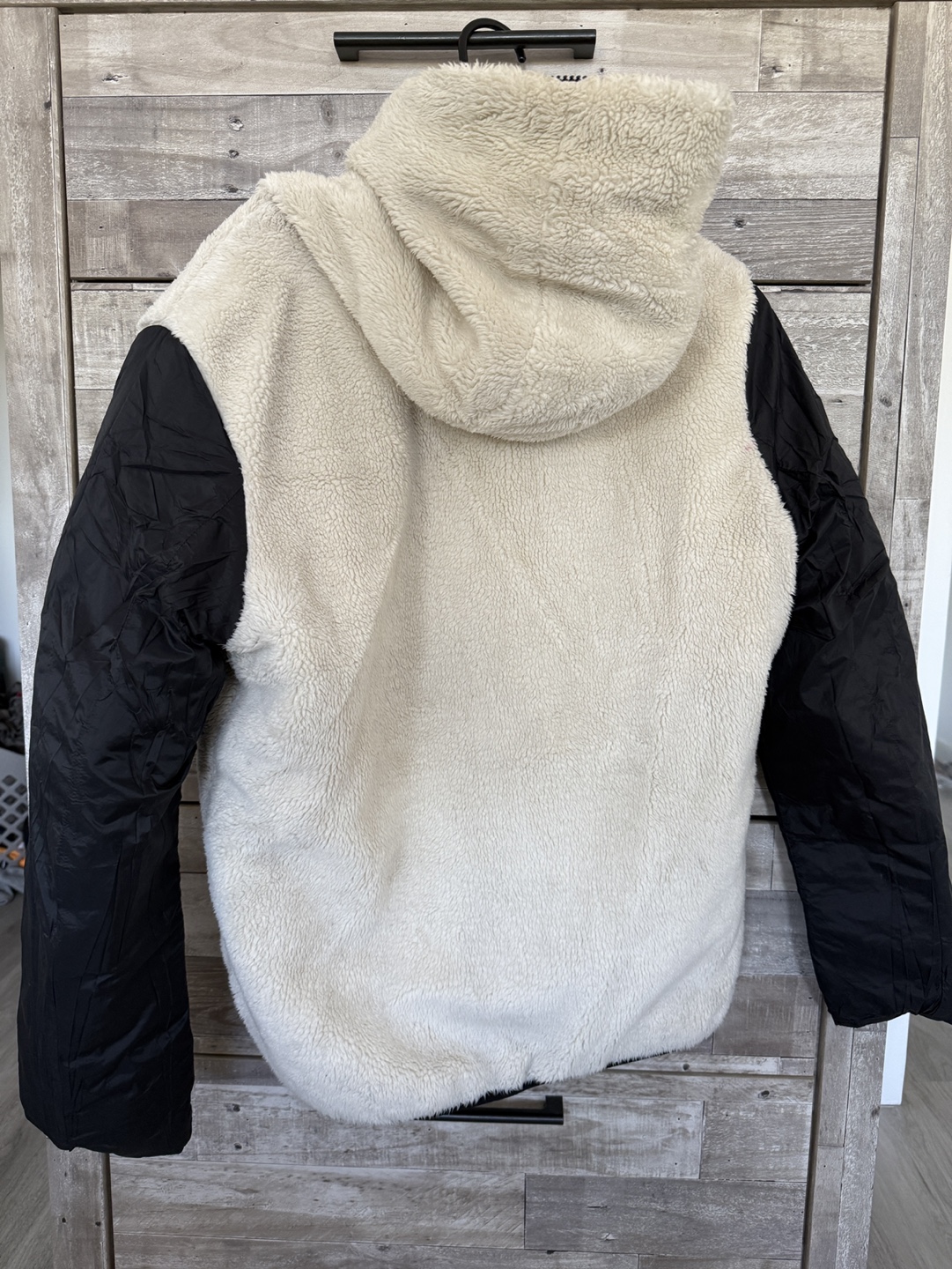 Reversible DKNY Puffer Jacket - photo 2