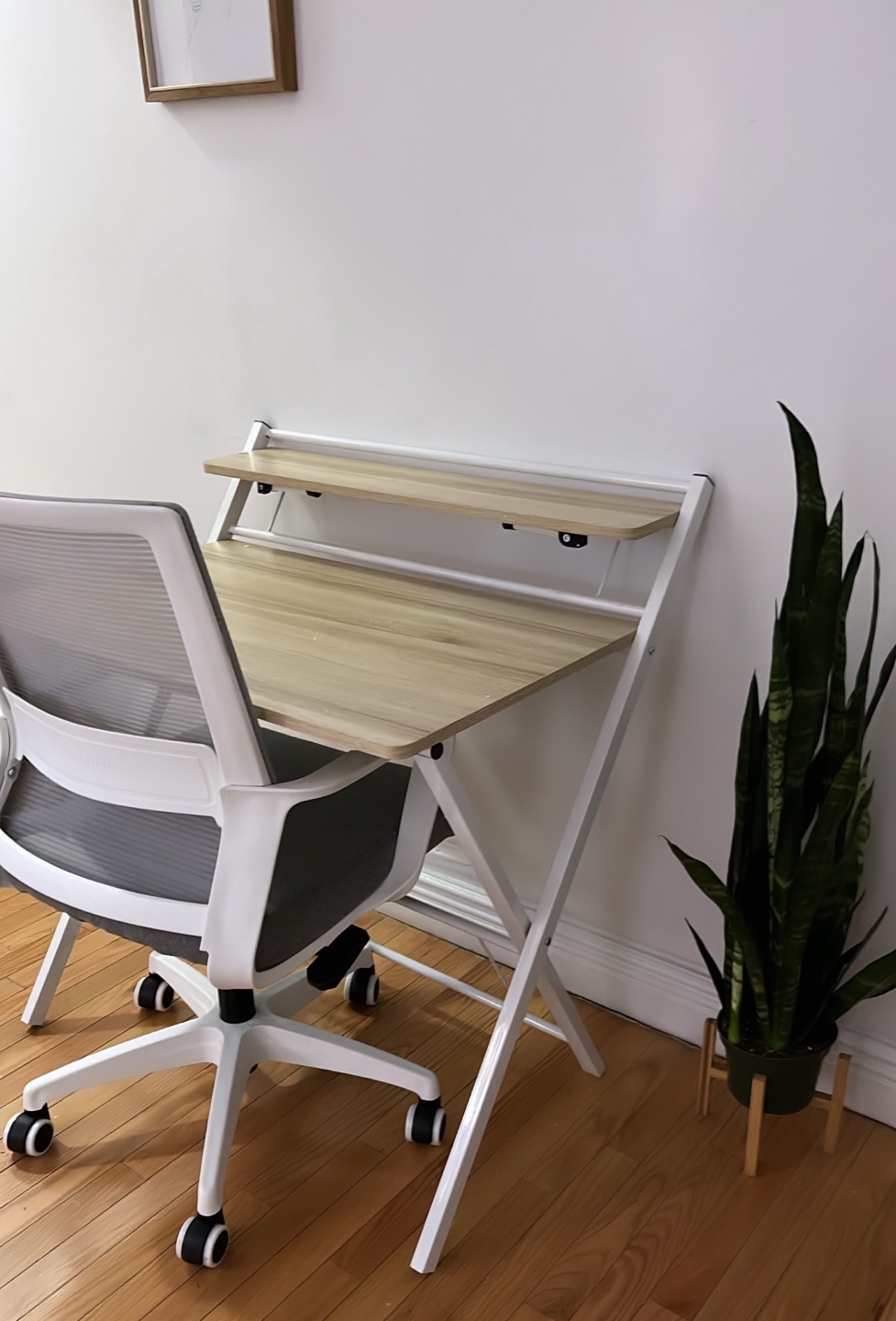 White Mesh Office Chair and Desk Set $150