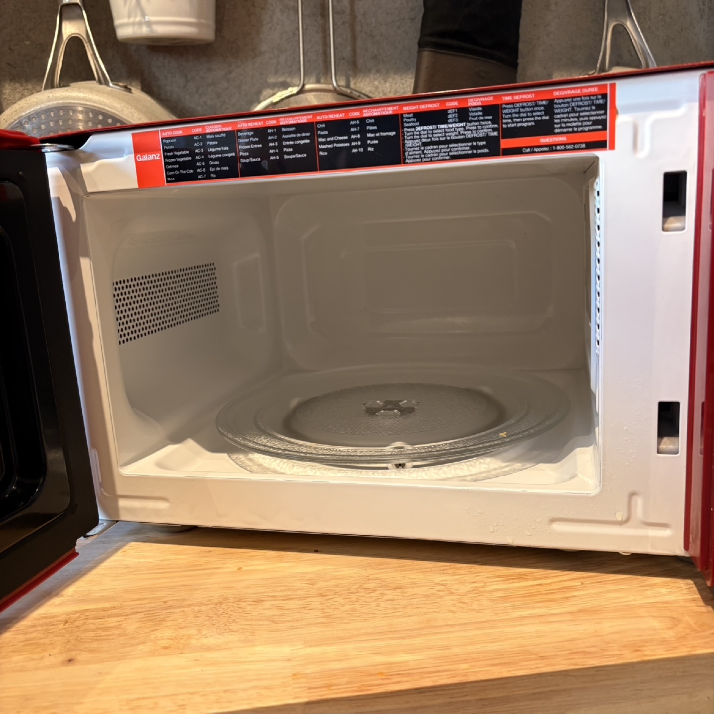 Galanz Microwave - photo 5