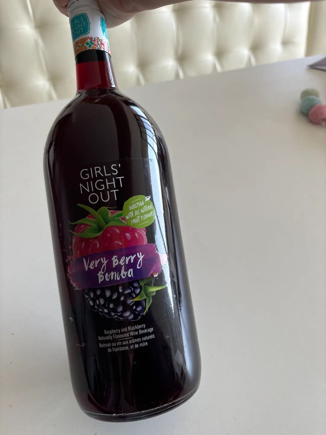 Girls' Night Out Very Berry Bomba 1.5L image indicator(2)