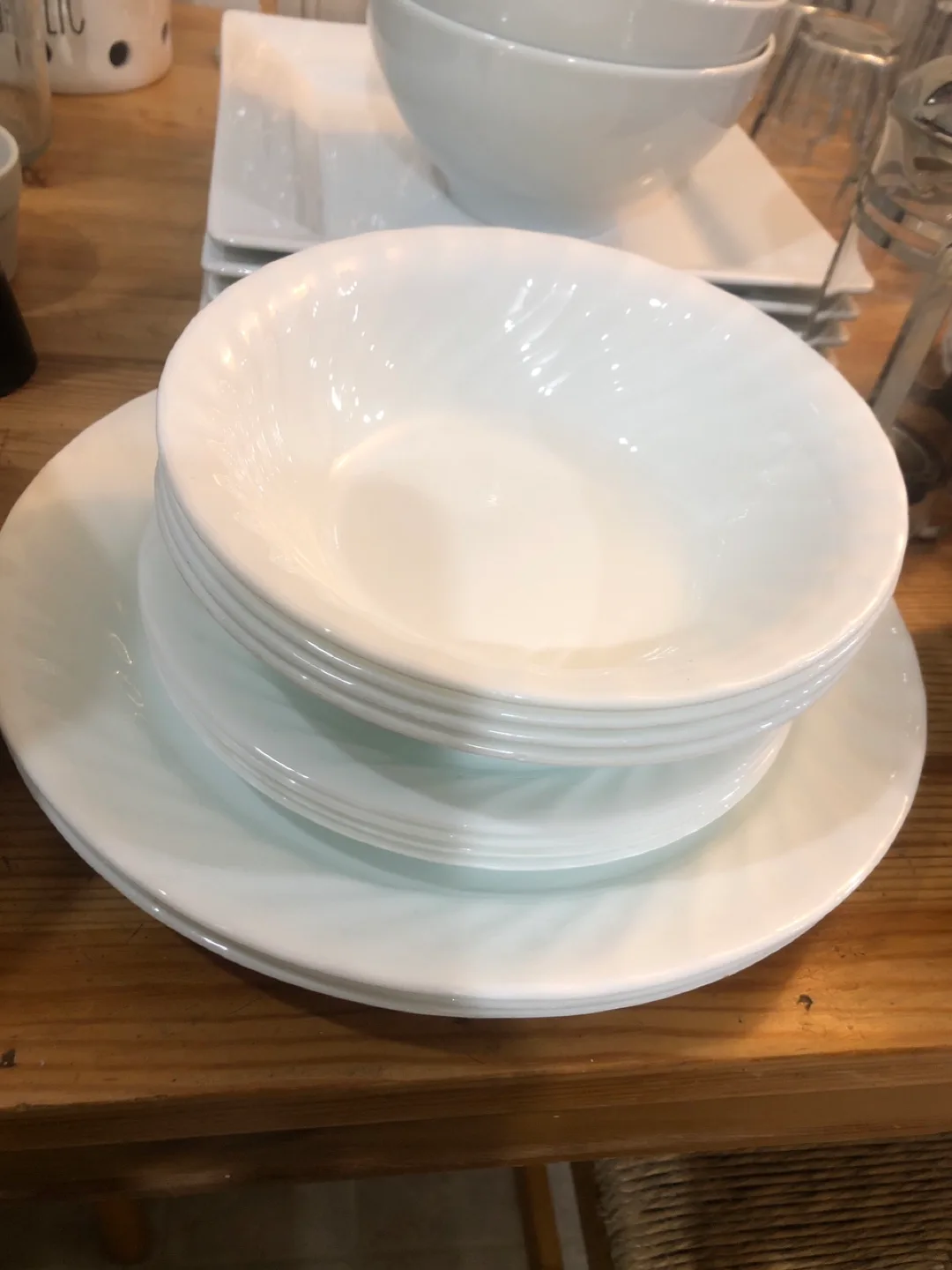 Dishes dinner plates thumbnail