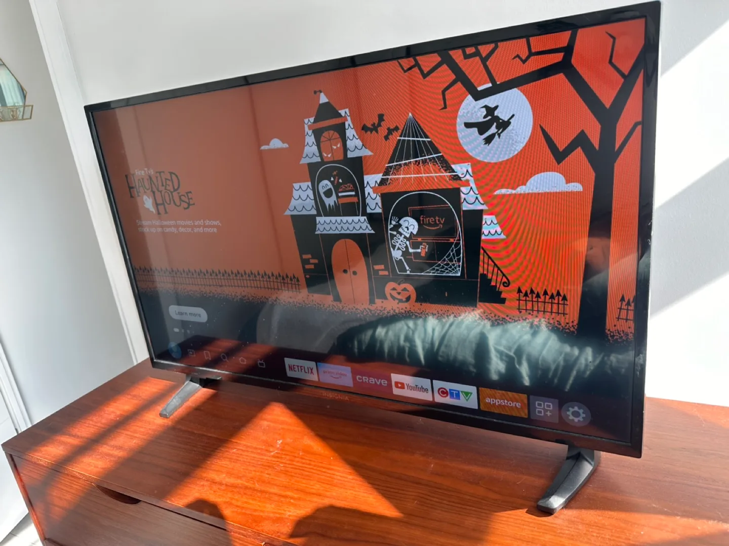 38 inch Smart TV with remote thumbnail