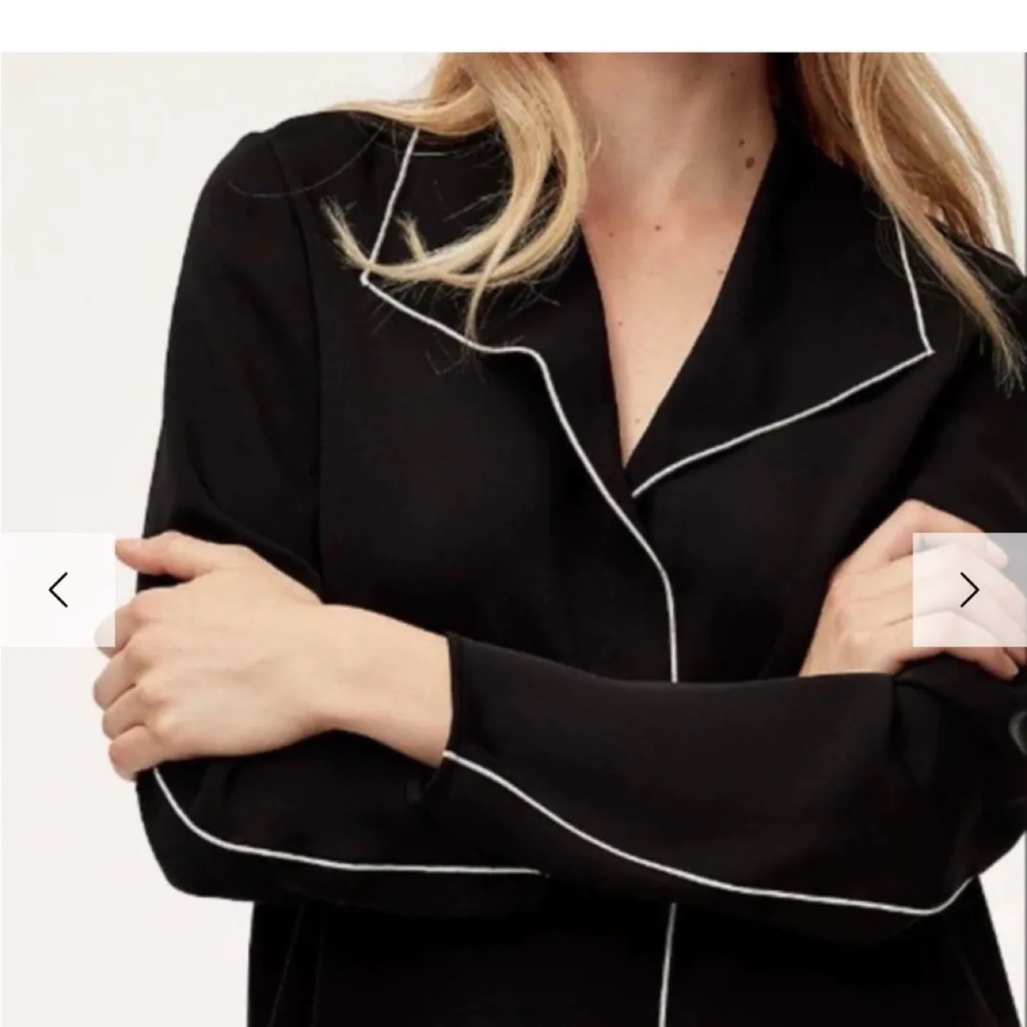 Aritzia Babaton Rena blouse size L image indicator(2)