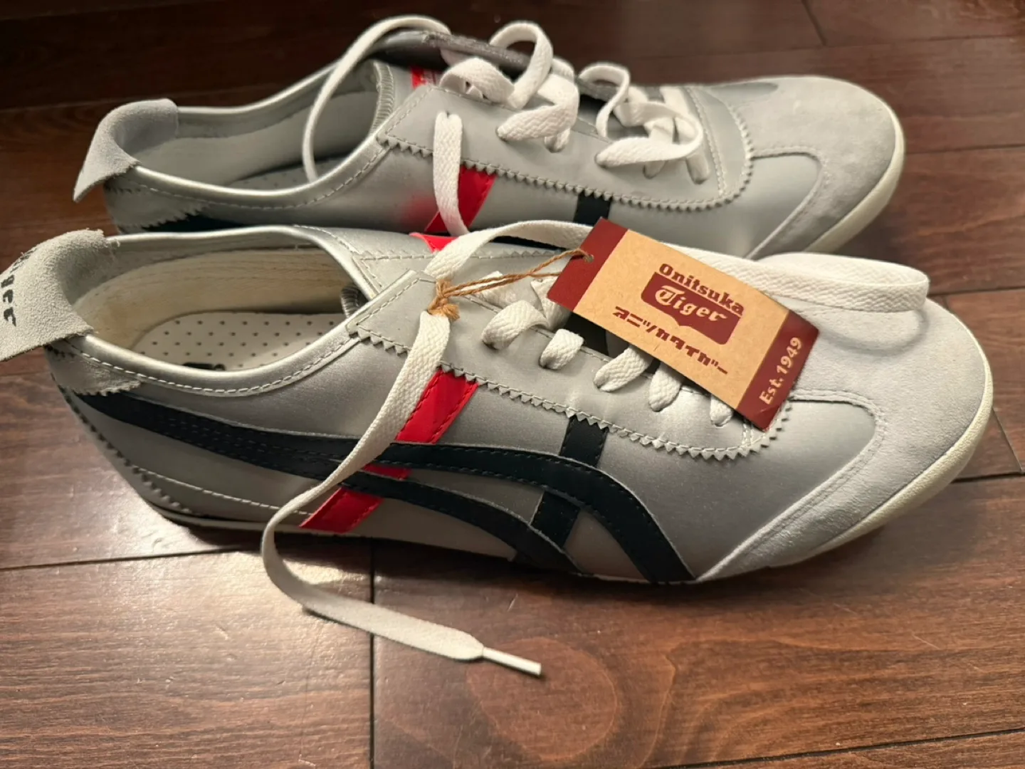 Onitsuka Tiger Sneakers thumbnail