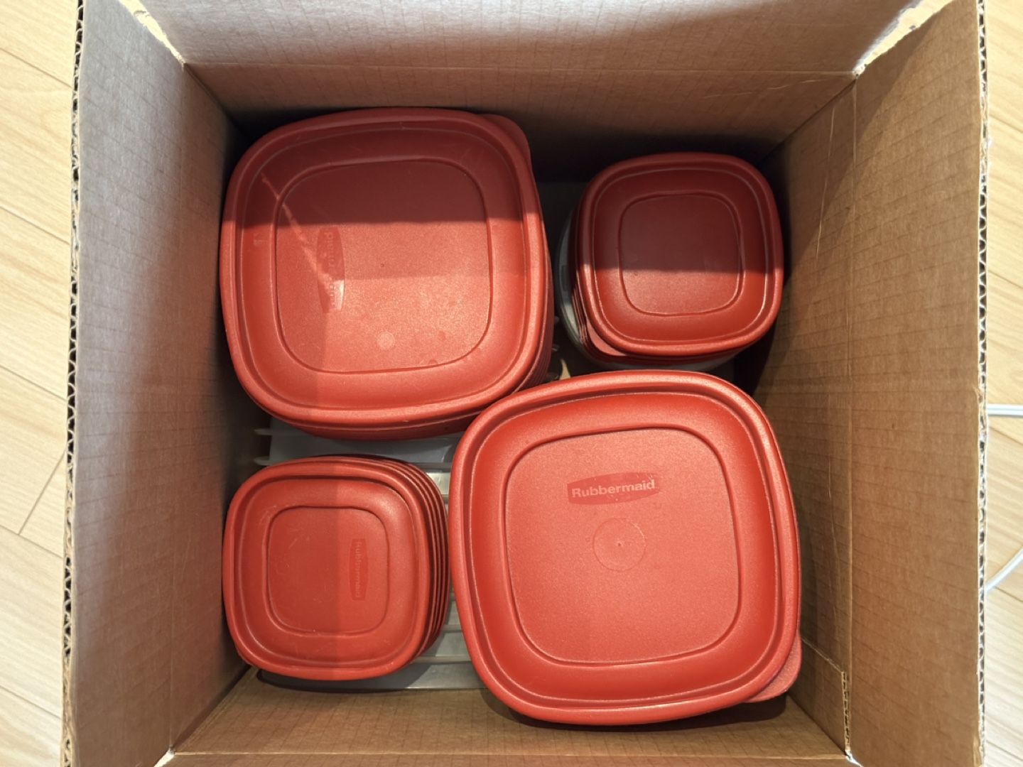 Rubbermaid Food Containers with EasyFindLids - photo 5