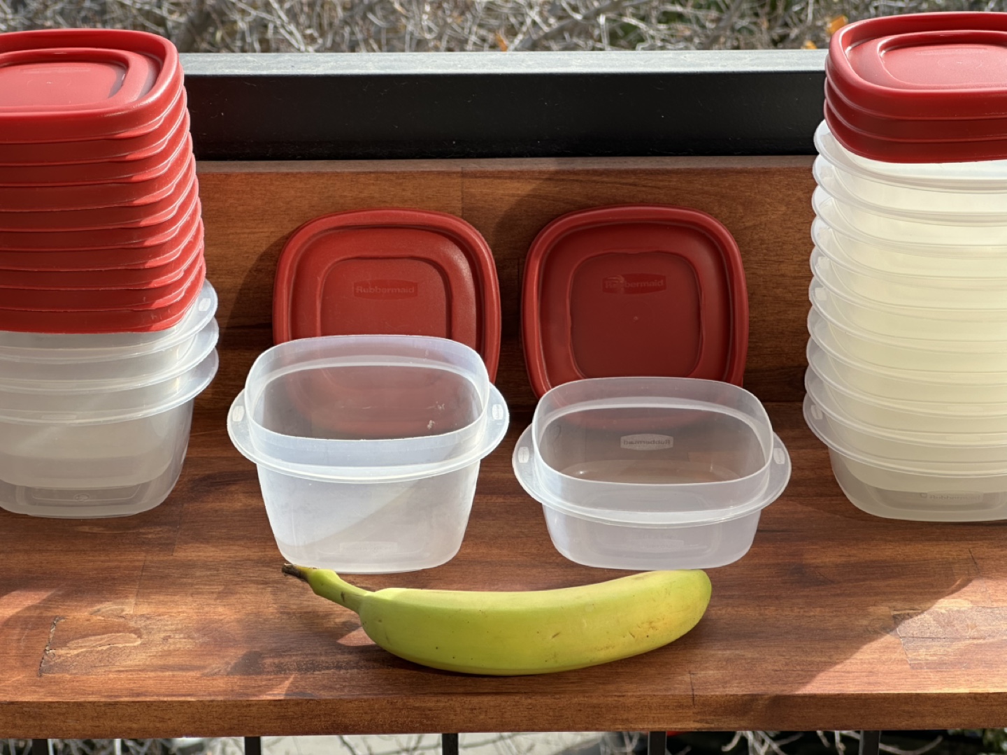 Rubbermaid Food Containers with EasyFindLids - photo 4
