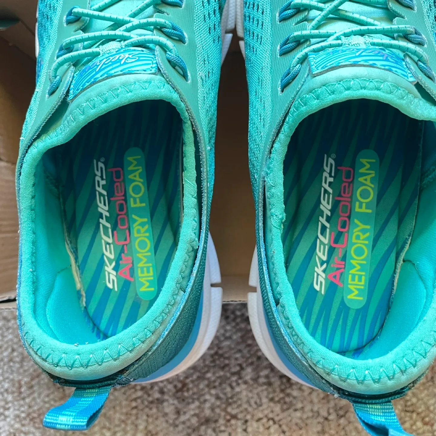 Skechers Women's  Stretch-Fit Sneakers image indicator(4)