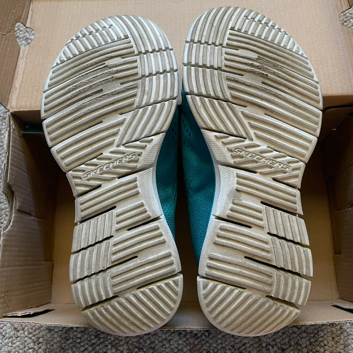 Skechers Women's  Stretch-Fit Sneakers image indicator(6)