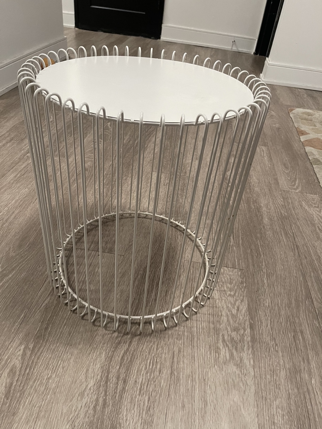 White Round Wire Table