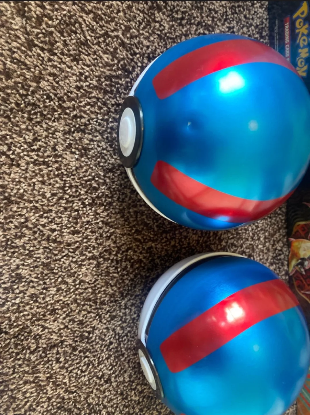 Pokemon Cards, Collectors Bundle image indicator(5)