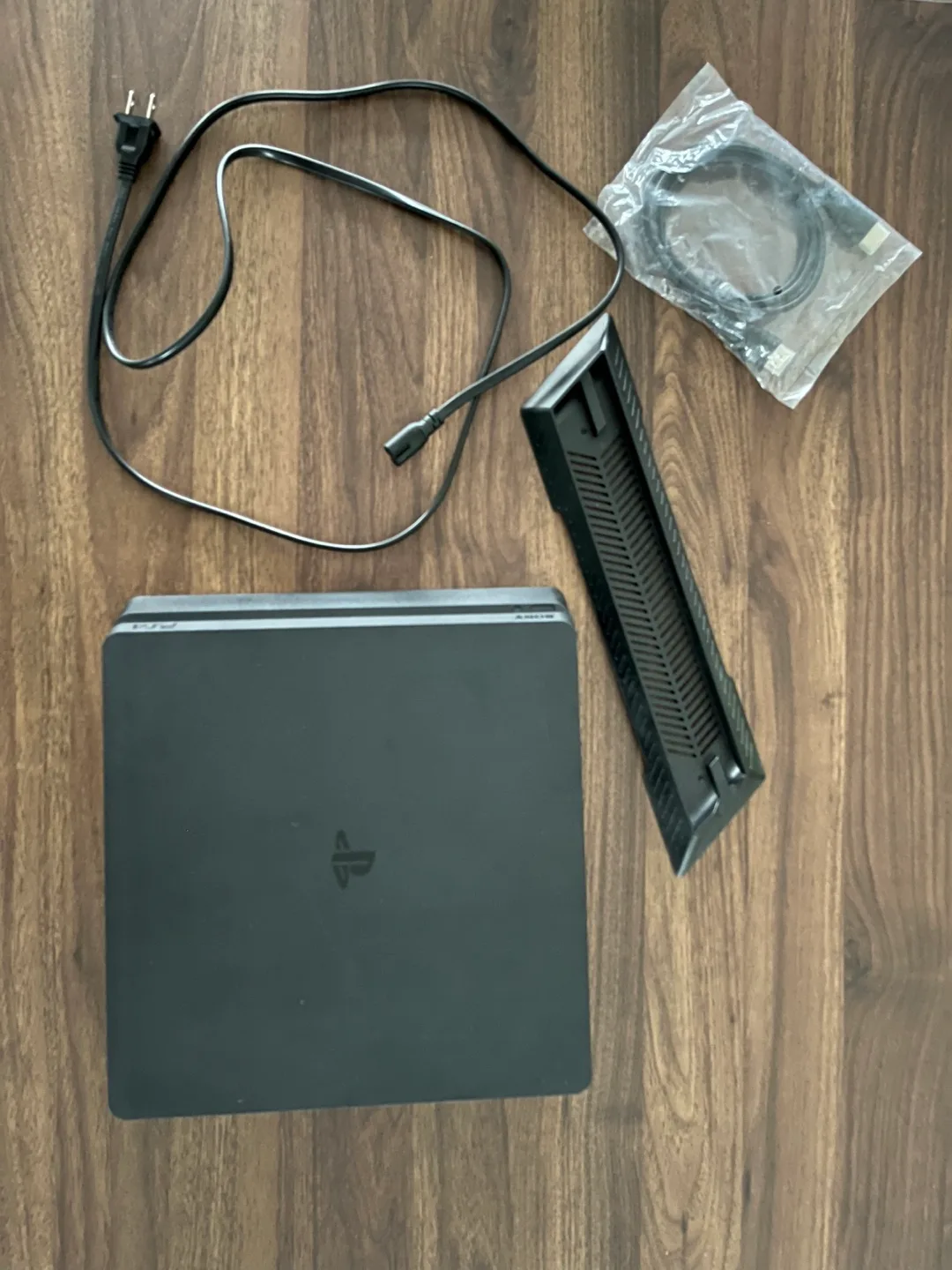 PS4 Slim Console thumbnail