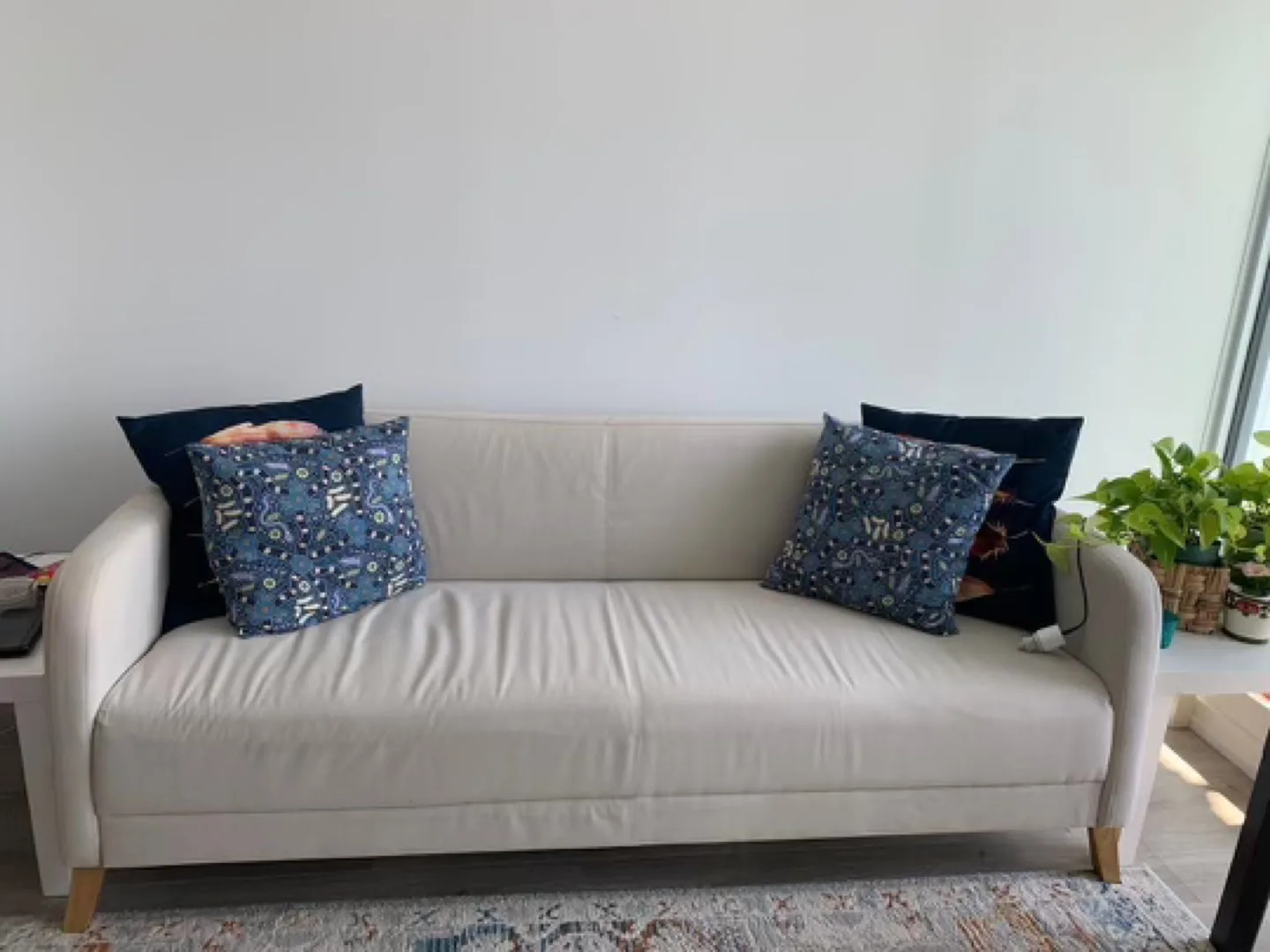 White Sofa thumbnail