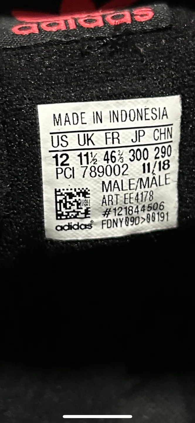 $ 20  new Adidas Continental 80 Sneakers image indicator(3)