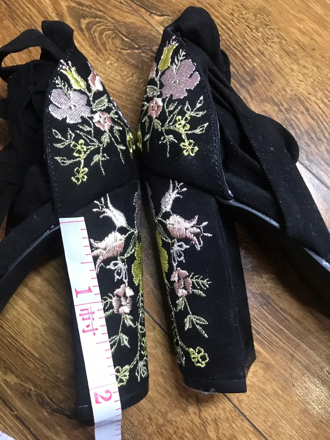 Black Suede Floral Embroidered Heels image indicator(8)