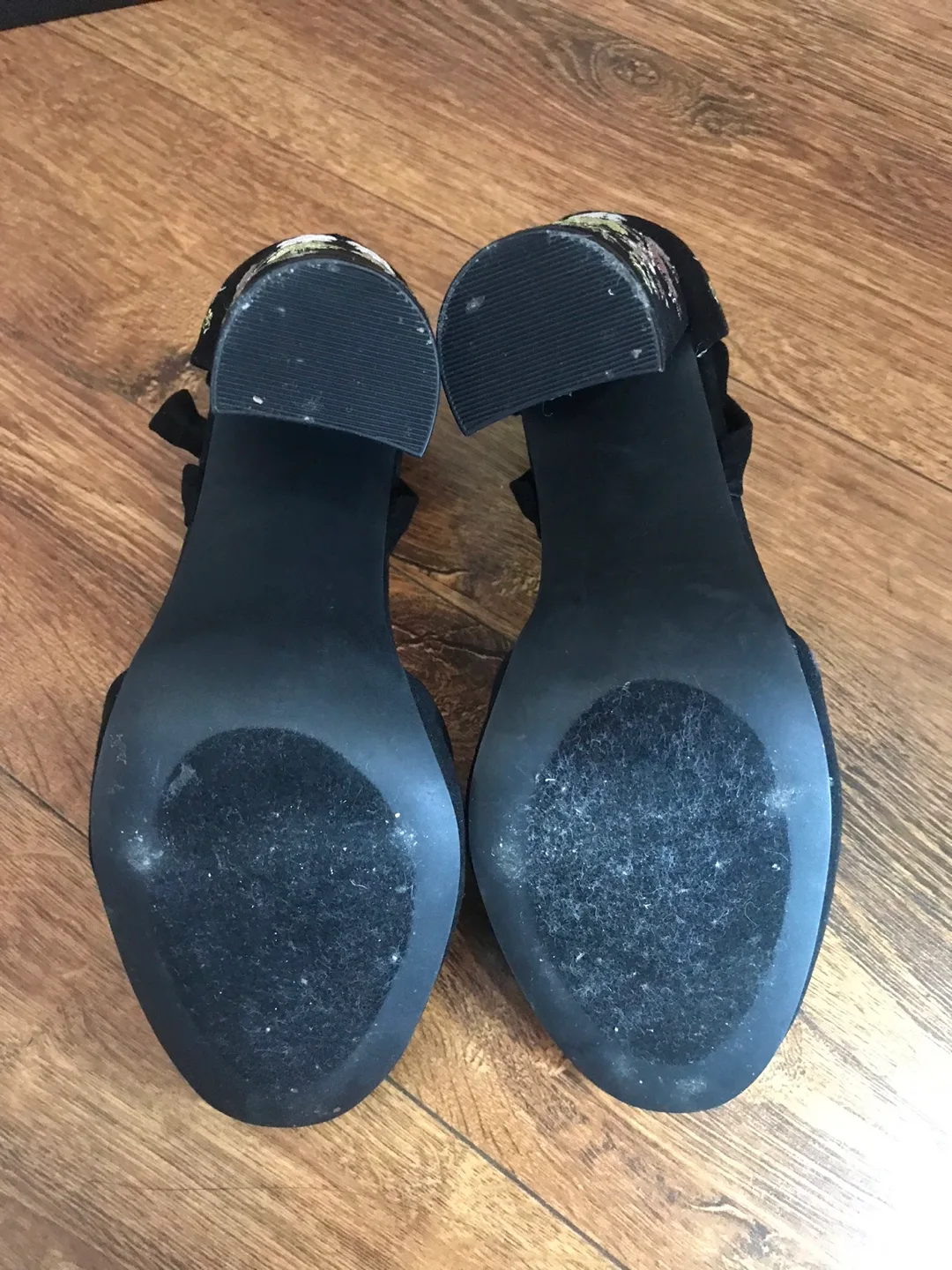 Black Suede Floral Embroidered Heels image indicator(10)