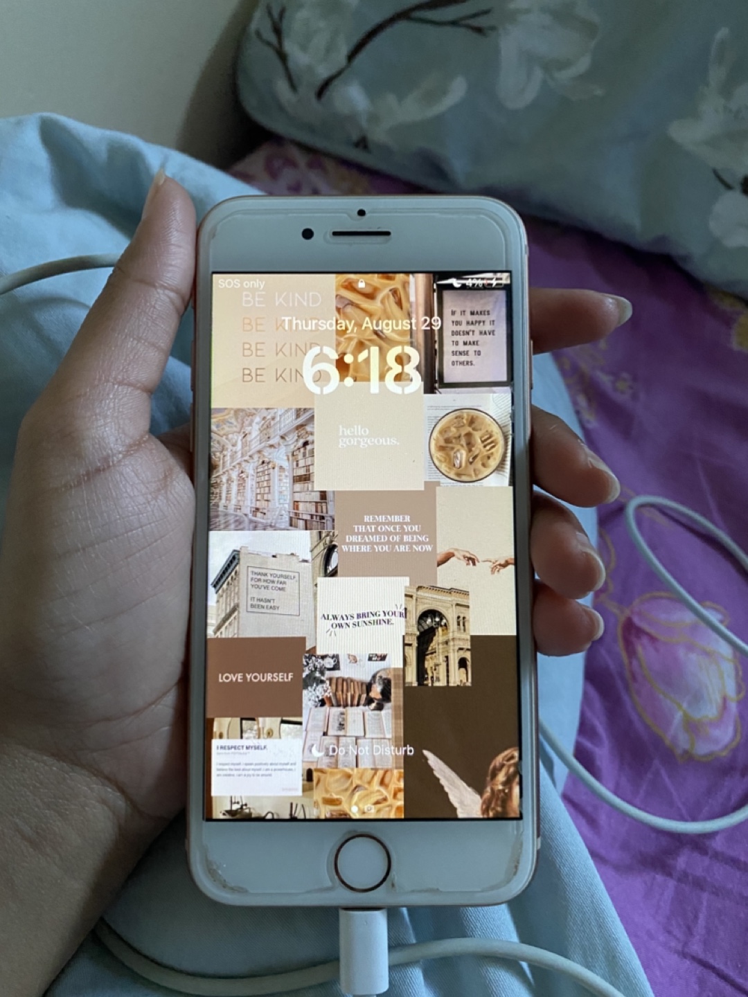 iPhone 8 Rose Gold - photo 2