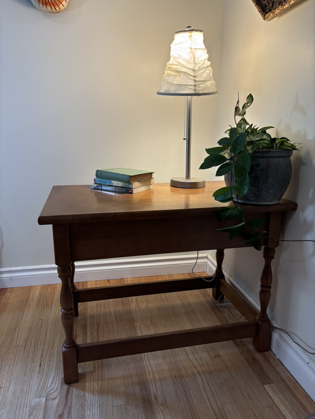Vintage EndTable/nightstand with Drawer - photo 2