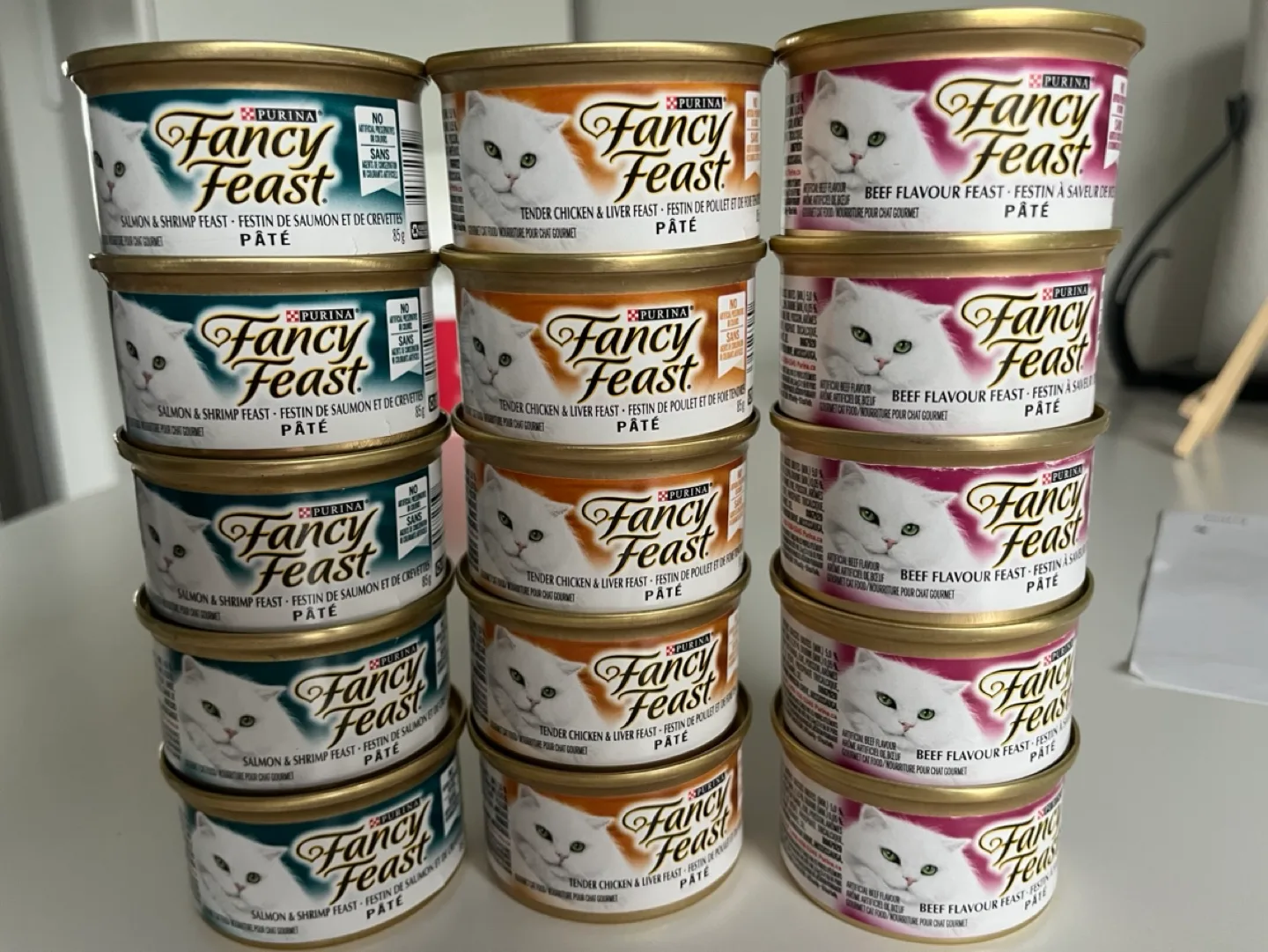 15 Cans of Purina Fancy Feast Cat Food thumbnail