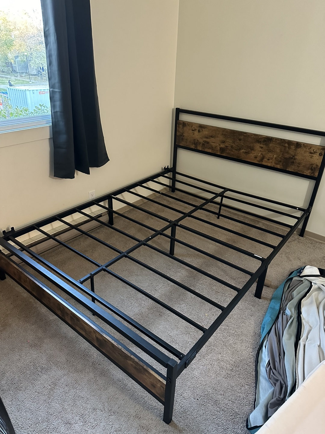 Metal Bed Frame with Headboard, Queen Size.