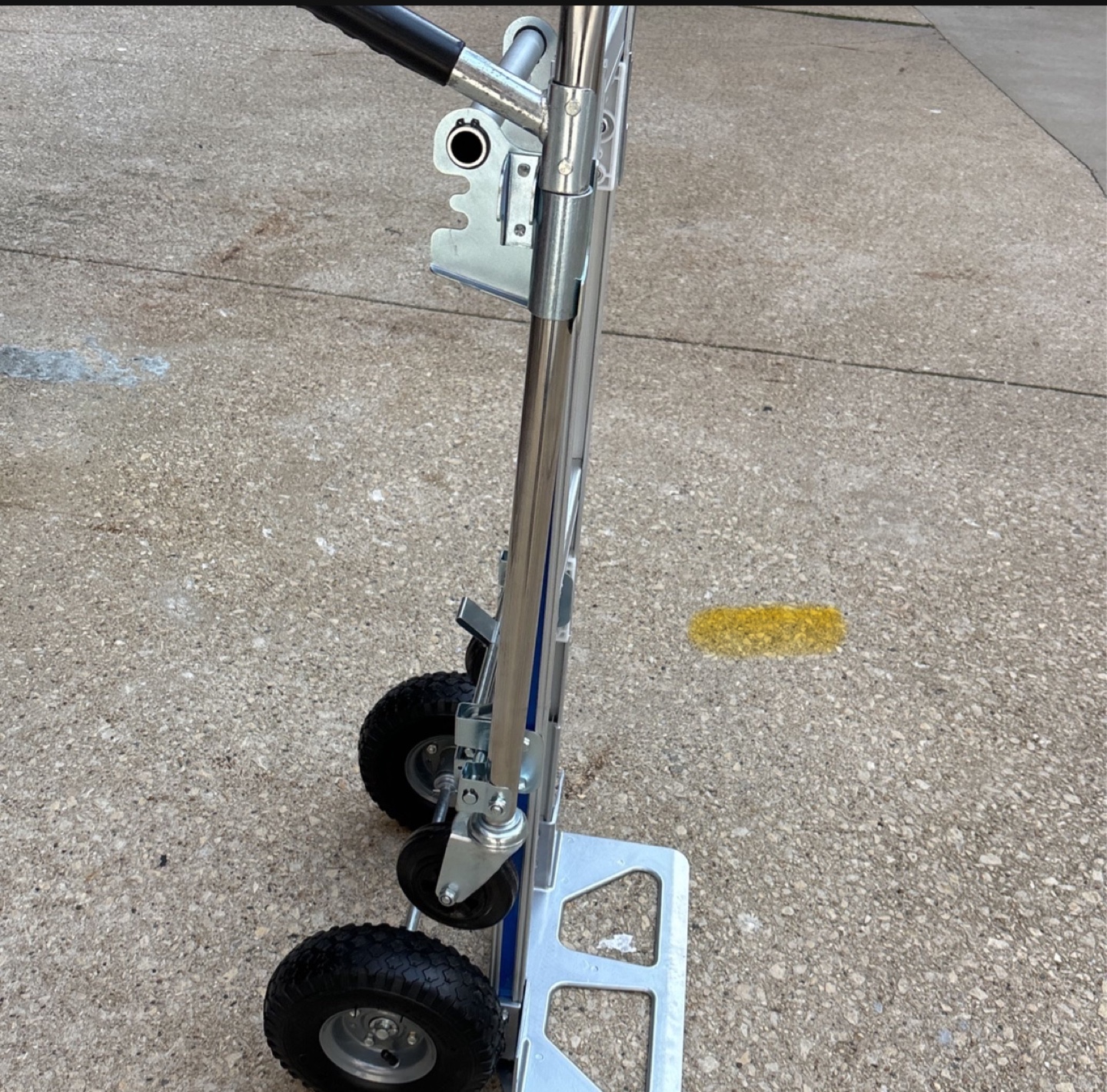 Heavy Duty Hand Truck/Dolly - photo 3