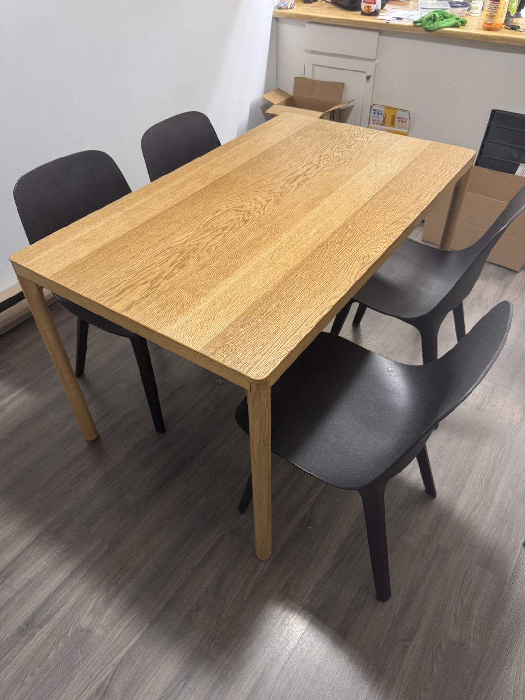 Dinning Table and 4 Chairs