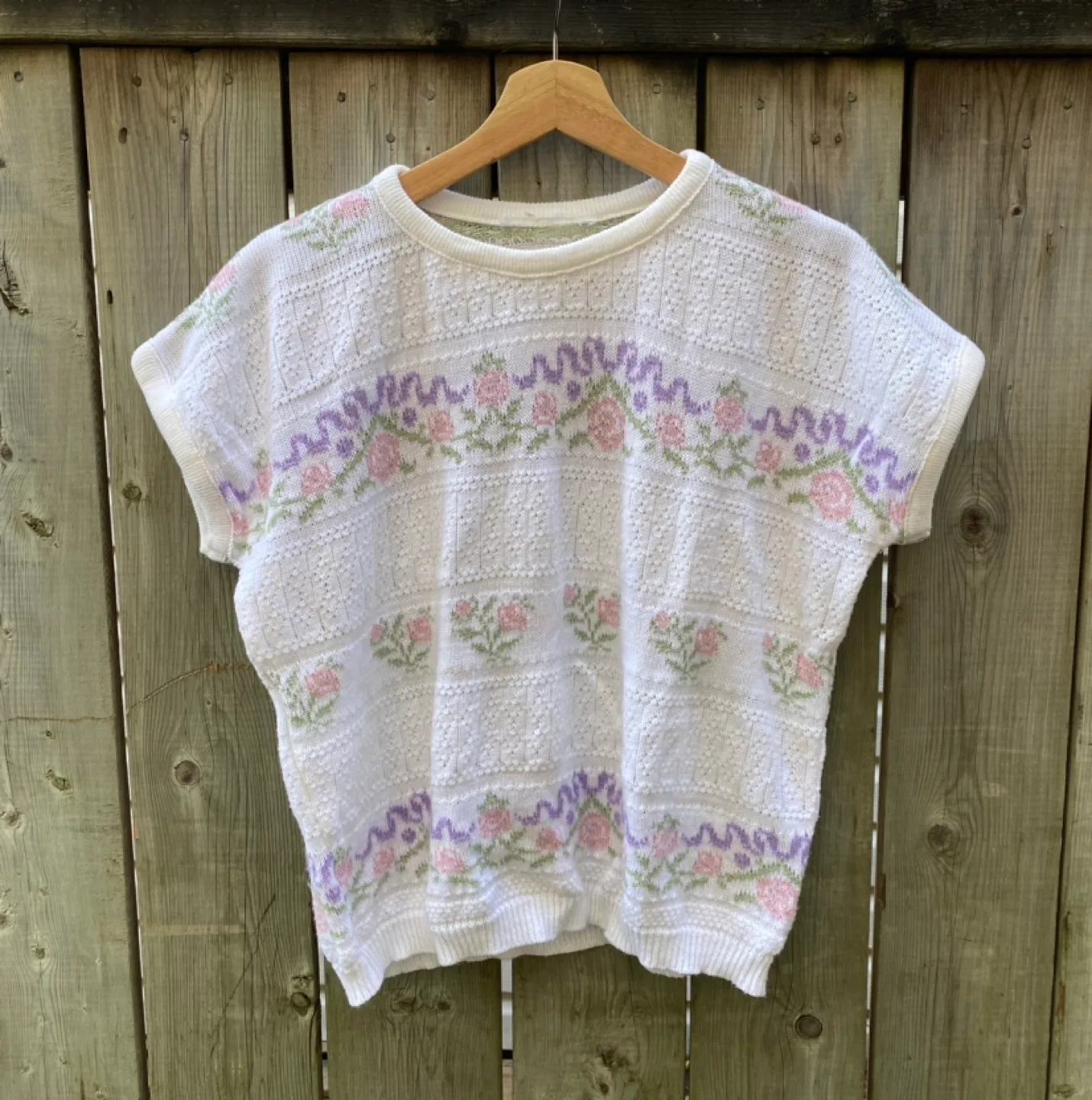 Lovely Vintage Knit T-shirt thumbnail