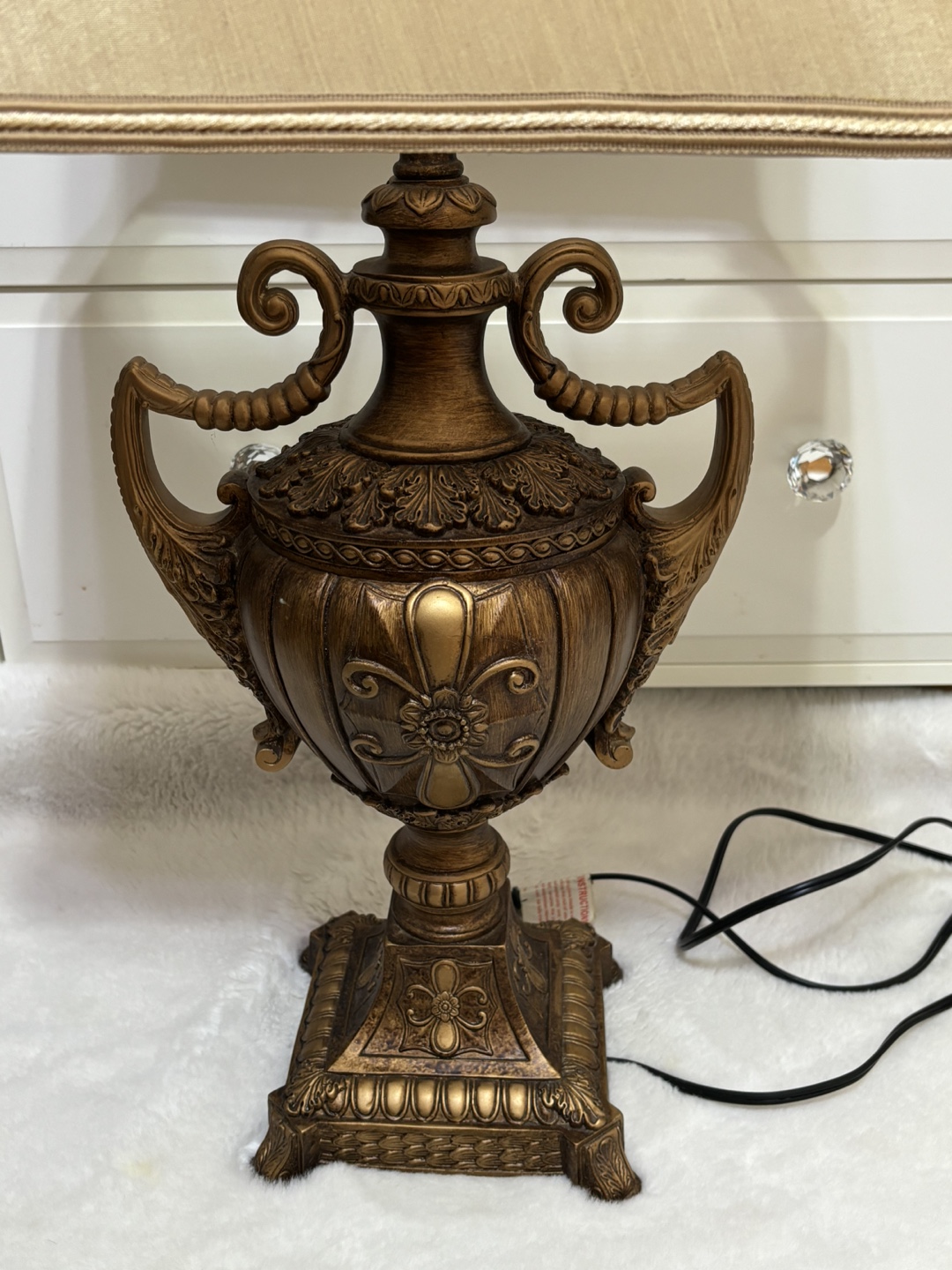 Ornate Table Lamp - photo 2