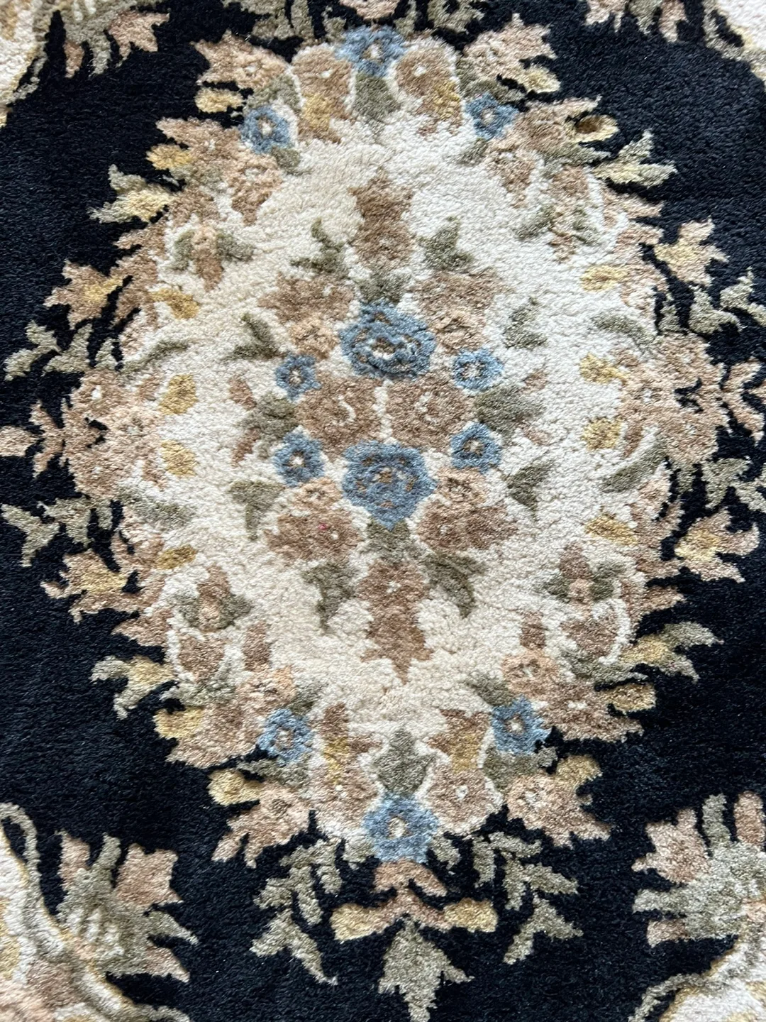 Beautiful New Zealand 100% Wool Area Rug image indicator(3)