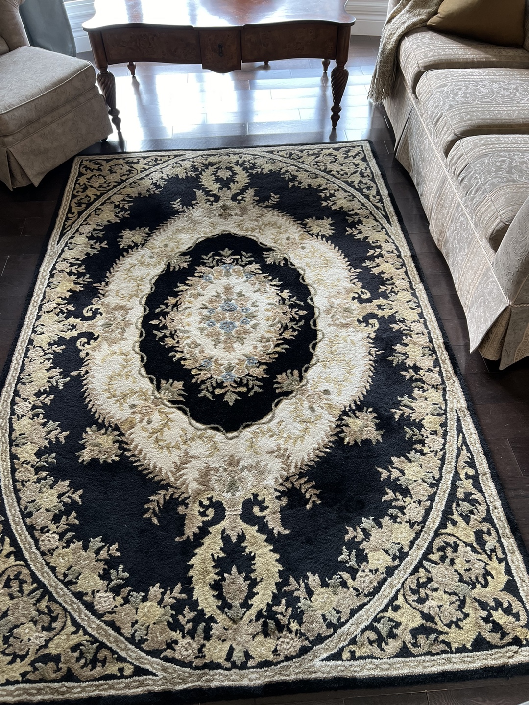 Beautiful New Zealand 100% Wool Area Rug