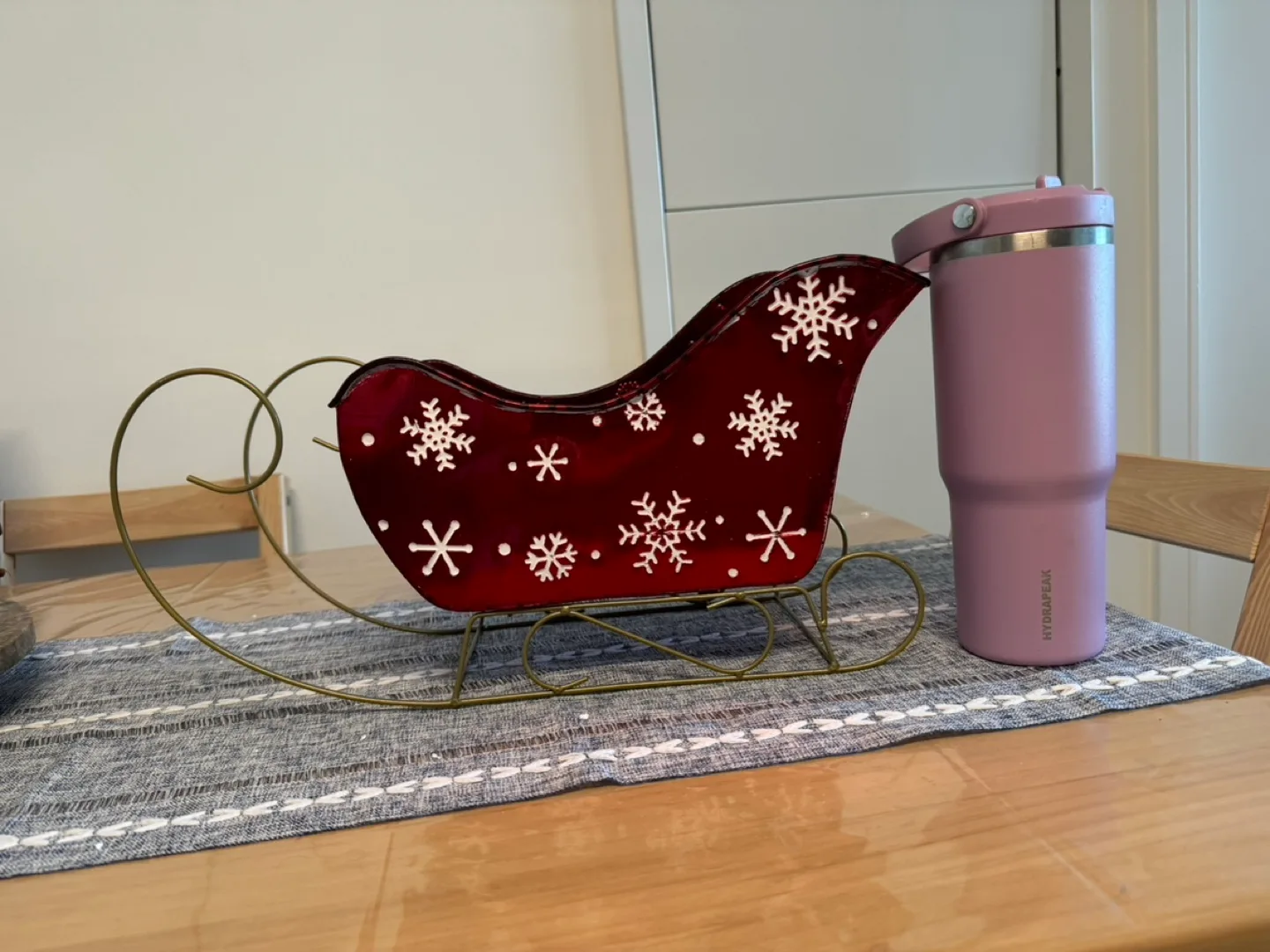 Red Metal Christmas Sleigh Planter thumbnail