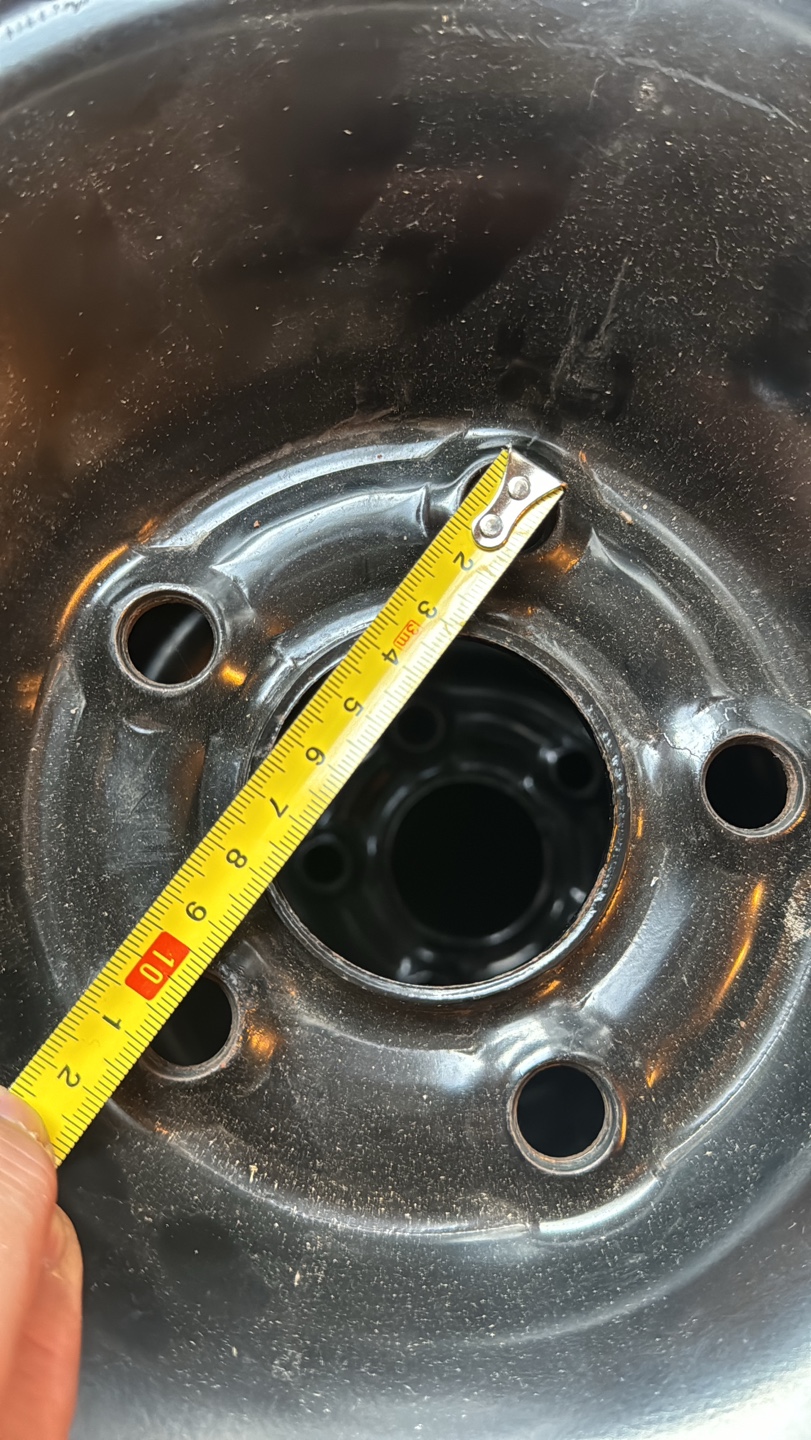 Set of 4 Winter Tires with Rims - photo 3