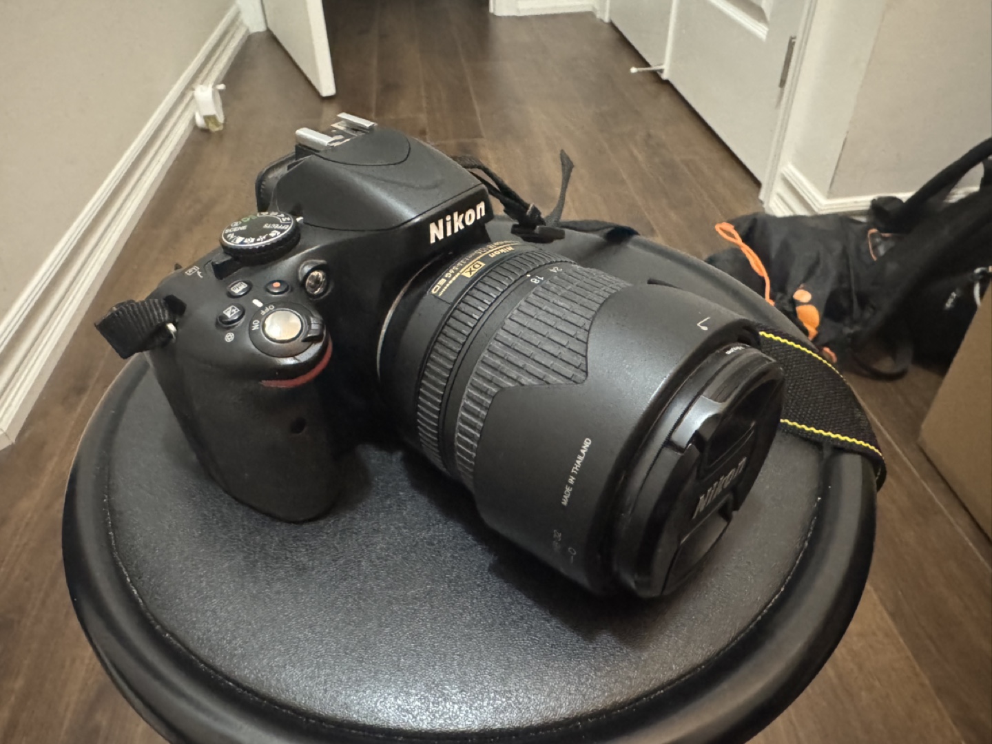 Nikon D5100 DSLR Camera with Lens 18-105mm - photo 2
