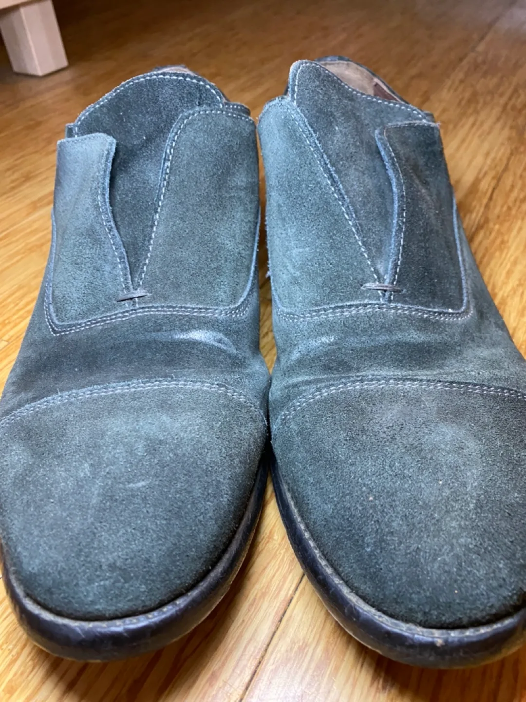 Men’s leather suede dark green leather shoes image indicator(2)