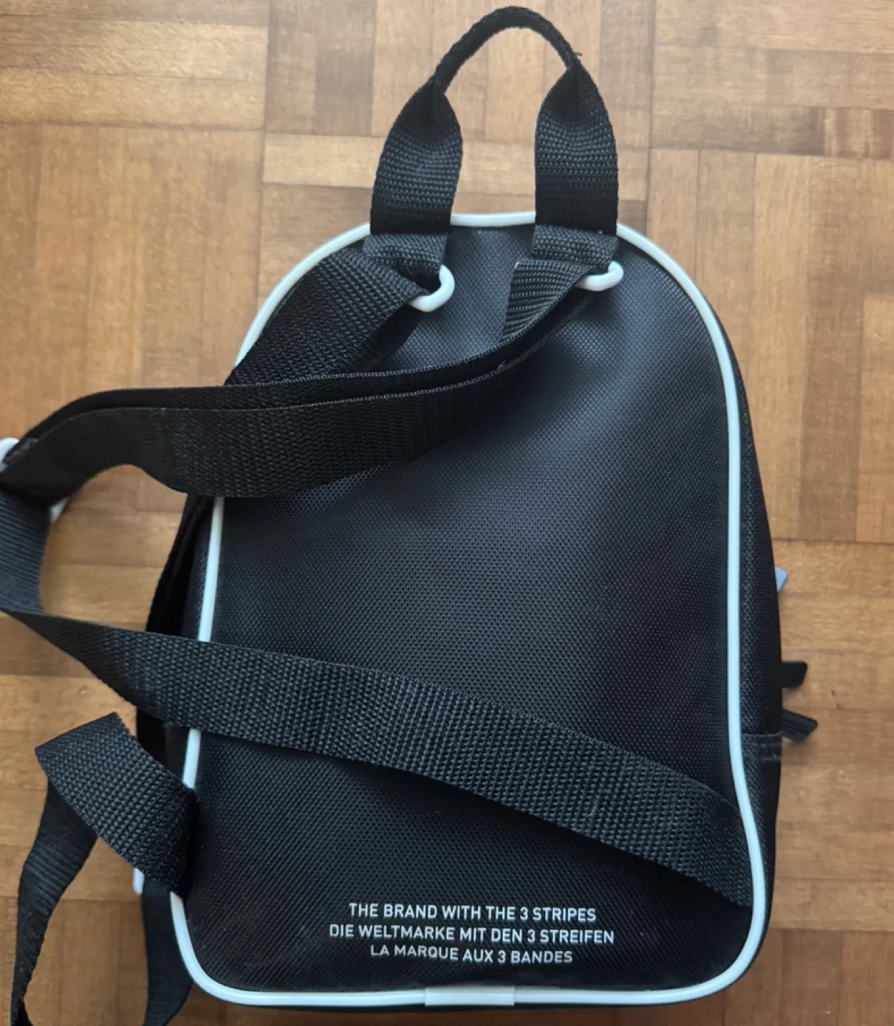 Adidas Originals Santiago mini backpack image indicator(2)