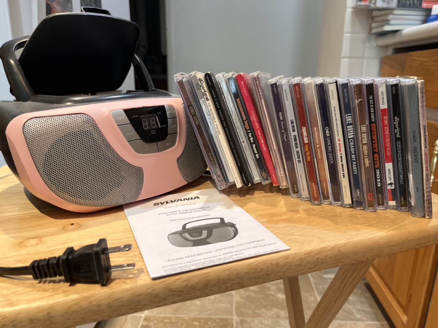 Sylvania CD Boombox with CDs - photo 2