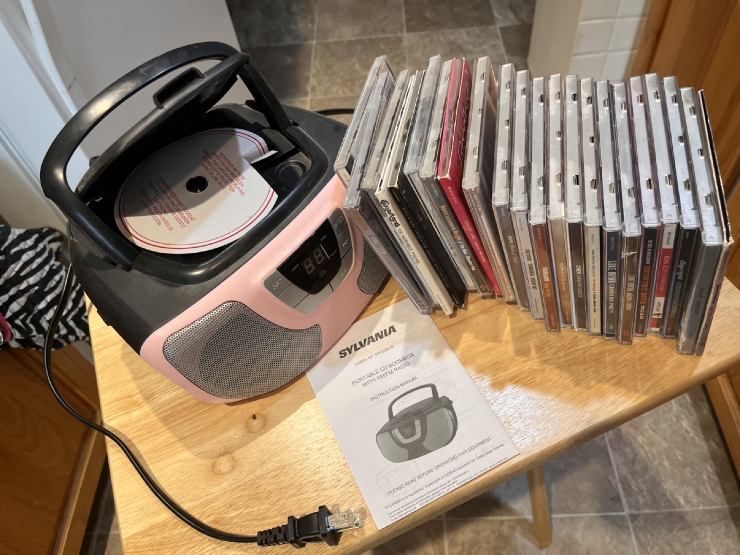 Sylvania CD Boombox with CDs