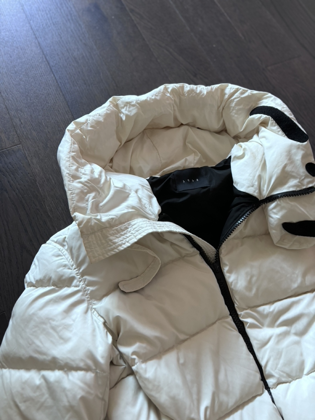 Short White Puffer Winter Jacket - photo 3